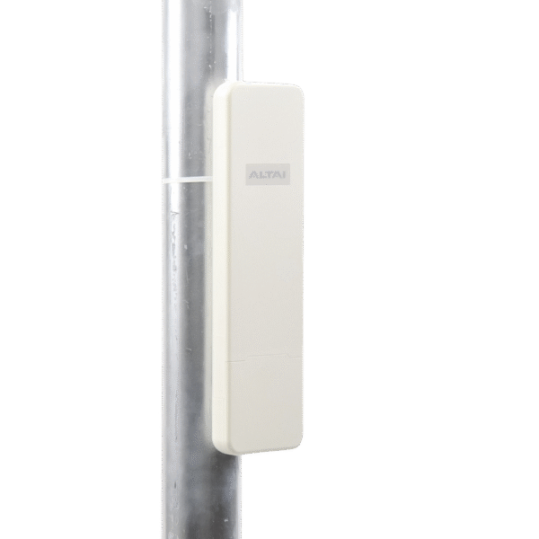 C1N-AD-3-l Punto de Acceso Super WiFi Alta Sensibilidad hasta 300 m a un Smartphone / Antena 10 dBi / Soporta Fichas-Vouchers (un año de gestión gratuita con Altai-Care Cloud)