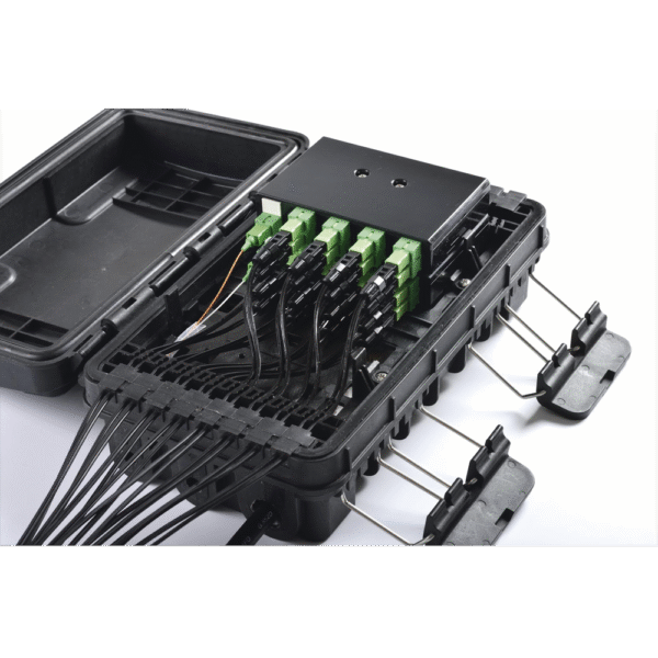 Caja de Distribución de Fibra Óptica para 24 Empalmes, con 16 acopladores SC/APC simplex, Exterior IP65, Color Negro