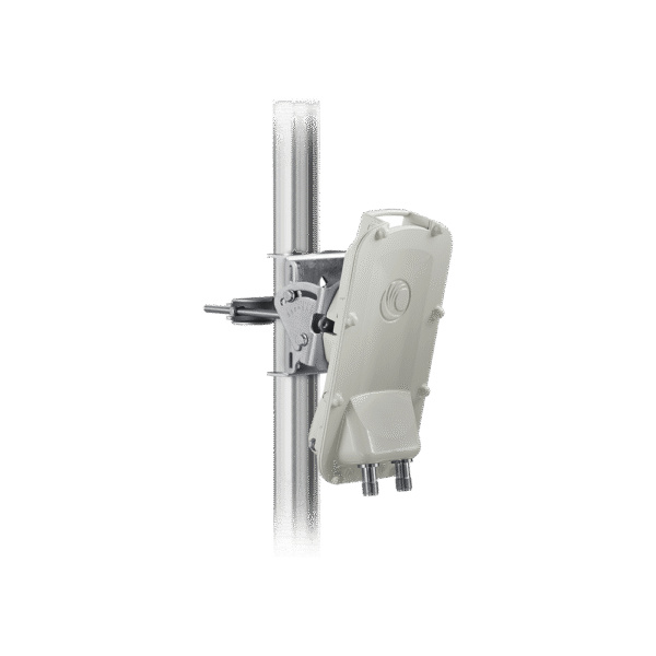 PTP-550 Hasta 1.36 GBps / 4910 - 6200 MHz / 802.11 AC Wave 2 MU-MIMO 4: 4x4 / BackHaul Conectorizado (C050055H017B)