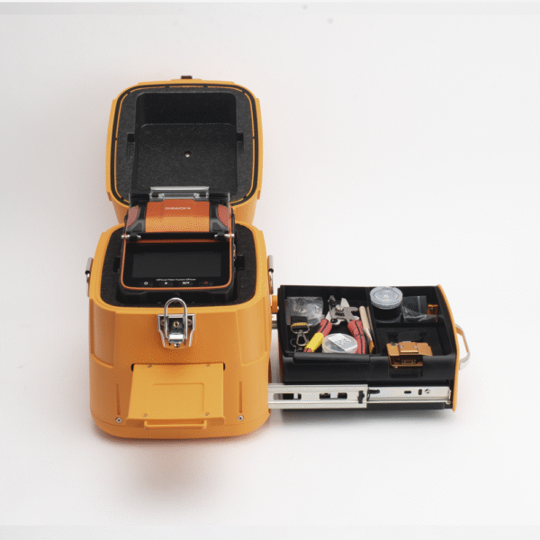 Fusionadora de Fibra Óptica MultiModo y MonoModo / 6 motores / Alineación por Núcleo / OPM + VFL