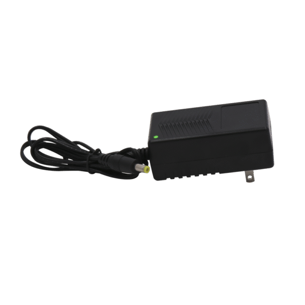 P12DC3A-AD-7-l Fuente de Poder de 12 VCD Regulada / 3 Amp / Voltaje de Entrada de 100 - 240 VCA