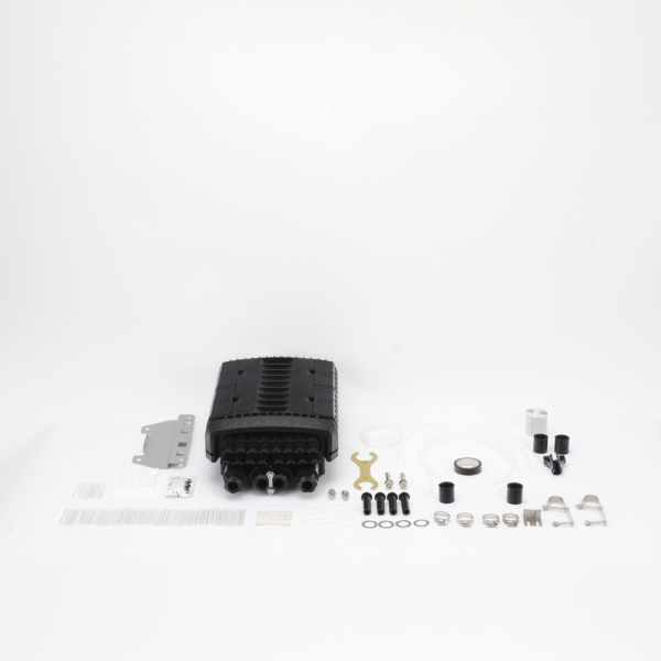 Caja de Distribución de Fibra Óptica para 24 Empalmes con 16 Acopladores SC/APC. Enterrado Directo, IP68, Splitter 1x8 Incluido con Conectores SC/APC