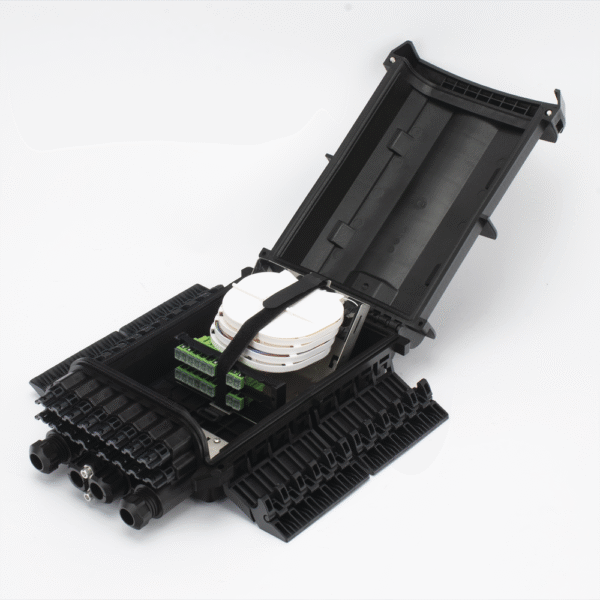 Caja de Distribución de Fibra Óptica para 24 Empalmes con 16 Acopladores SC/APC. Enterrado Directo, IP68, Splitter 1x16 Incluido con Conectores SC/APC