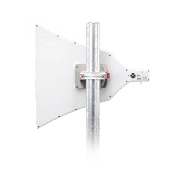Antena Asimétrica de 90 °, 16 dBi, tipo cuerno de alta eficiencia, 4.9-6.5 GHz, , Conector SMA-Hembra, con montaje incluido