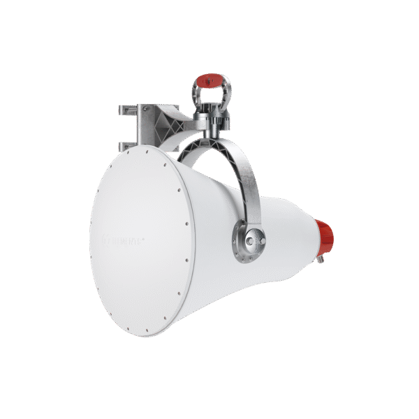 Antena direccional UltraHorn™ Carrier Class Contectorizada 5180-6400 GHz, 24 dBi, ultra rechazo al ruido, altamente direccional sin lóbulos laterales