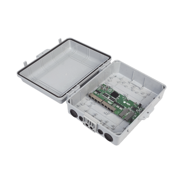 Switch WISP/FTTx con 7 puertos PoE inverso de 24V Pasivo (PoE in), 1 puerto PoE out de 24V + 2 SFP, Integrado con Gabinete NEMA IP67 para exterior