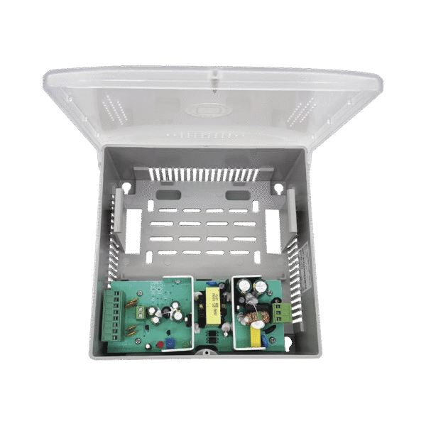 Fuente de Alimentación con Gabinete de 4 Salidas de 11 - 15 Vcd / 5 Amper / Voltaje de Entrada: 96 - 264 Vca / Soporta Proteccion contra Sobrecorriente de Salida, Proteccion contra Cortocircuito / Led Indicador