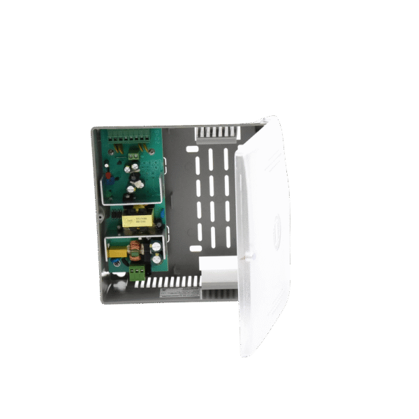 Fuente de Alimentación con Gabinete de 4 Salidas de 11 - 15 Vcd / 5 Amper / Voltaje de Entrada: 96 - 264 Vca / Soporta Proteccion contra Sobrecorriente de Salida, Proteccion contra Cortocircuito / Led Indicador