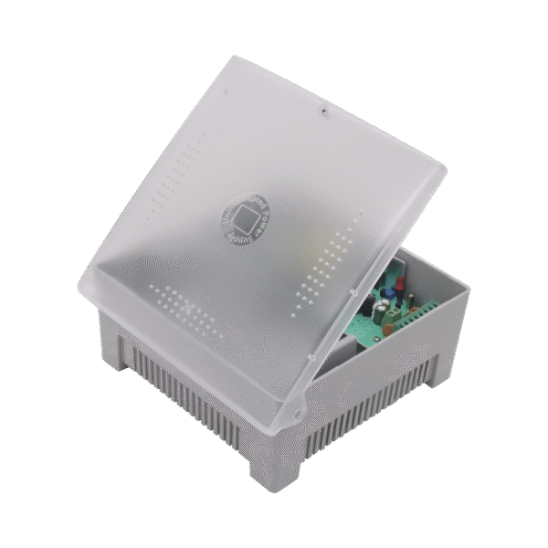 Fuente de Alimentación con Gabinete de 4 Salidas de 11 - 15 Vcd / 5 Amper / Voltaje de Entrada: 96 - 264 Vca / Soporta Proteccion contra Sobrecorriente de Salida, Proteccion contra Cortocircuito / Led Indicador