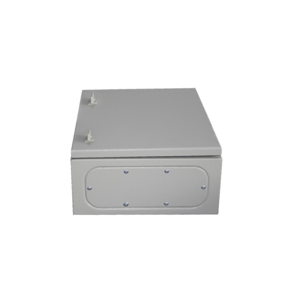 Gabinete de Acero IP66 Uso en Intemperie (500 x 700 x 250 mm) con Placa Trasera Interior y Compuerta Inferior Atornillable (Incluye Chapa y Llave).