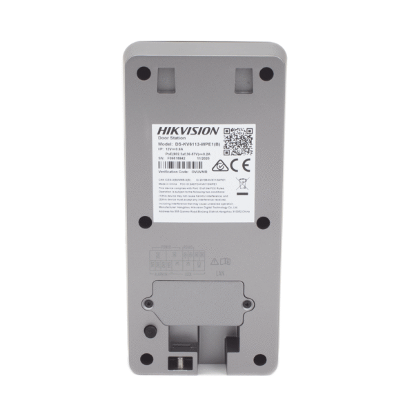 DSKV6113WPE1C-AD-4-l Videoportero IP 2 MP / PoE Estandar / IP65 / Apertura desde Hik-connect / Soporta 1 Departamento y Hasta 6 Monitores / Soporta Tarjetas Mifare / 1 Salida Relay