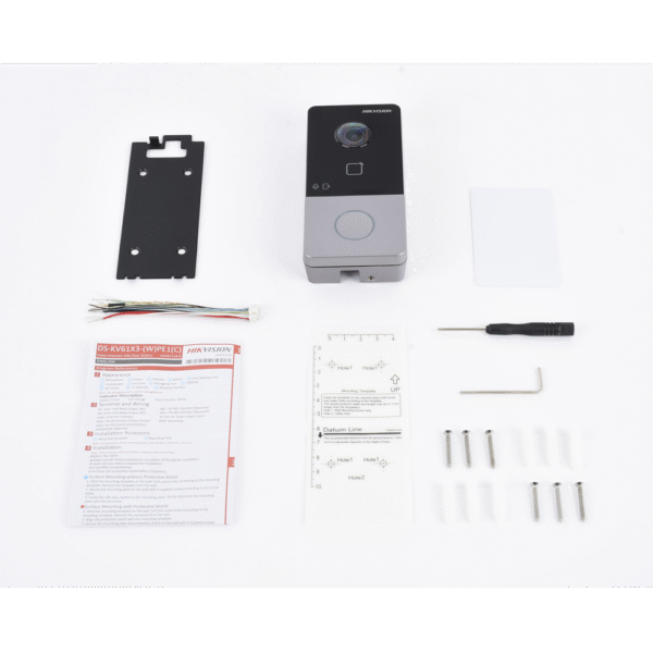 DSKV6113WPE1C-AD-6-l Videoportero IP 2 MP / PoE Estandar / IP65 / Apertura desde Hik-connect / Soporta 1 Departamento y Hasta 6 Monitores / Soporta Tarjetas Mifare / 1 Salida Relay