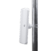 LAPGPS-AD-5-l Estación Base 2x2 MIMO airMAX LiteAP AC hasta 450 Mbps, 5 GHz (5150 - 5875 MHz) con antena integrada de 17 dBi y cobertura de 90 grados con GPS Sync