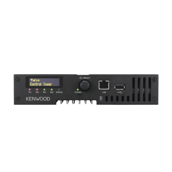Repetidor UHF 400-470 MHz, Digital NXDN-DMR-Análogo, 40 Watts, puerto LAN, MIL-STD-810, SNMP, Inc. accesorios de inst.