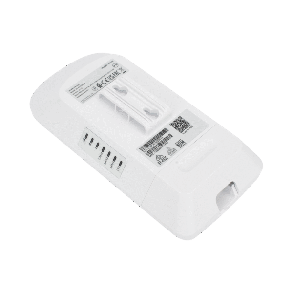 RGEST330FP-AD-3-l AP PtP o CPE Banda 5Ghz, Especializado para Cámaras, Compatible con AirMetro, 2 Puertos PoE Out 802.3AF hasta 15.4W Totales, Enlace de hasta 3 Km