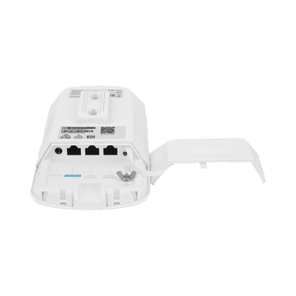 RGEST330FP-AD-4-l AP PtP o CPE Banda 5Ghz, Especializado para Cámaras, Compatible con AirMetro, 2 Puertos PoE Out 802.3AF hasta 15.4W Totales, Enlace de hasta 3 Km
