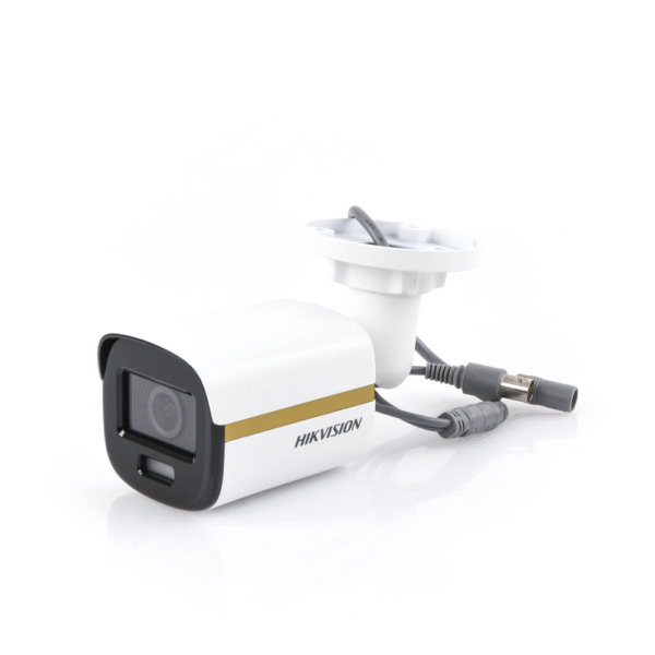 DS2CE10UF3TE-AD-3-l Bala TURBOHD 4K / Imagen a color 24/7 / Lente 2.8 mm / METAL / Luz Blanca 20 mts / Exterior IP67 / WDR 130 dB