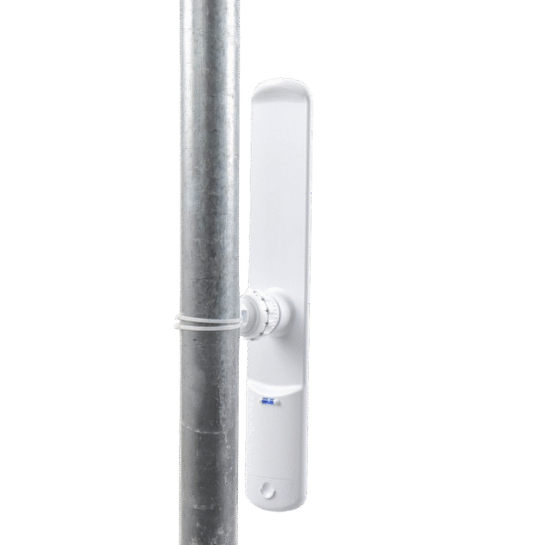 Estación Base 2x2 MIMO airMAX LiteAP AC hasta 450 Mbps, 5 GHz (5150 - 5875 MHz) con antena integrada de 16 dBi y cobertura de 120 grados